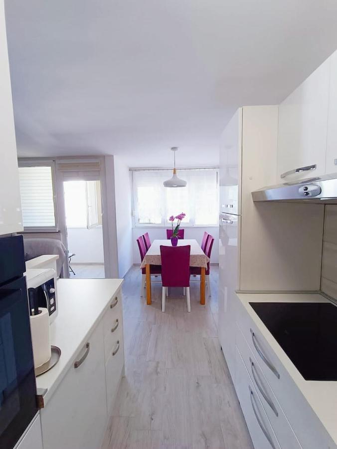 Apartment Glavaric Omiš Esterno foto